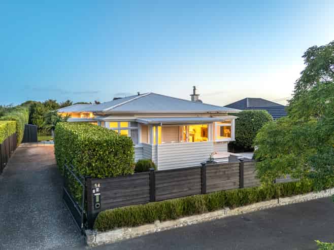 54 Miller Street, Point Chevalier