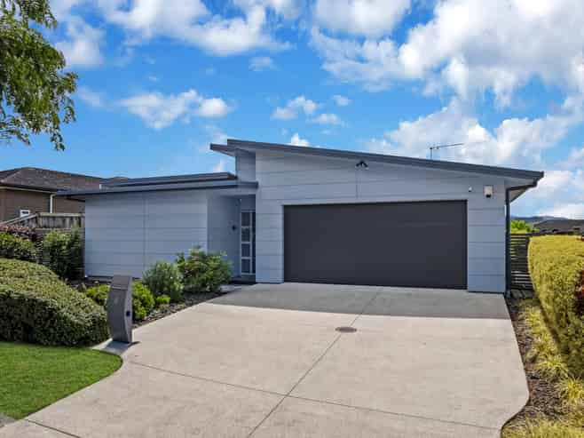 8 CANMORE STREET, Pokeno