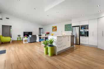 8 CANMORE STREET, Pokeno