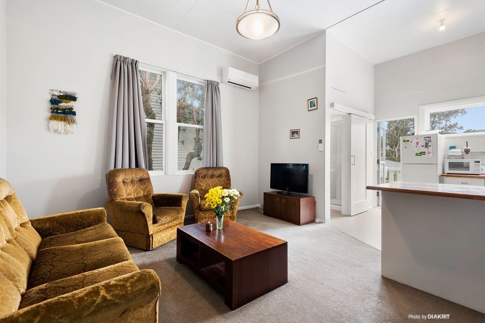 4 BEDROOMS IN MT COOK - Aanzicht 2
