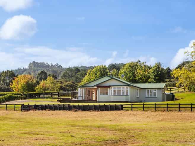 34 Waikopua Road, Whitford