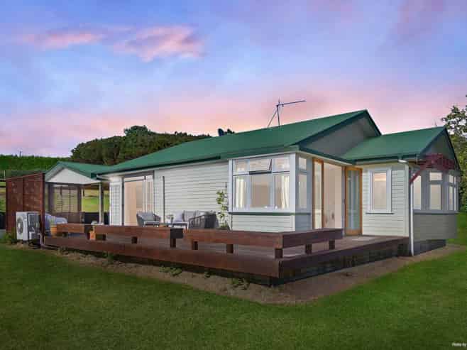 34 Waikopua Road, Whitford
