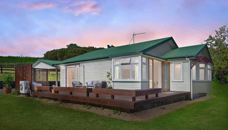 34 Waikopua Road, Whitford