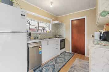 2/6 Snead Place, Hamilton East