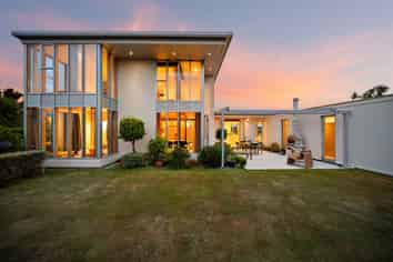 6 Stormanstown Way, Seatoun