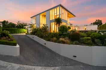 6 Stormanstown Way, Seatoun