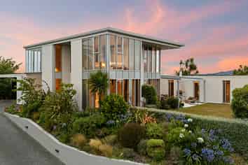 6 Stormanstown Way, Seatoun