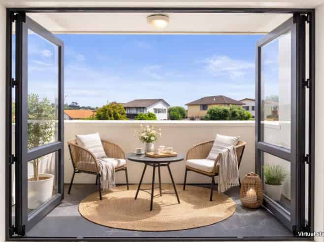 28 Greenbough Lane, Greenhithe