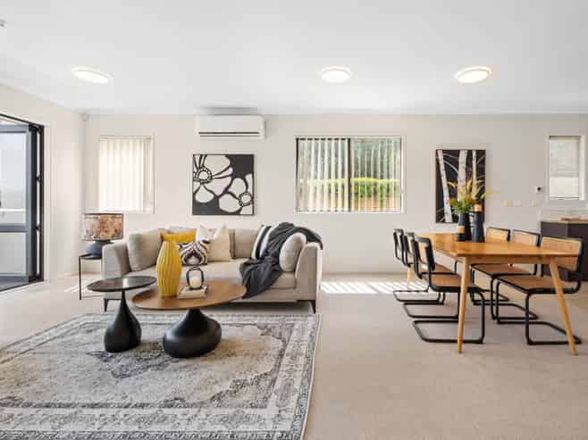 28 Greenbough Lane, Greenhithe