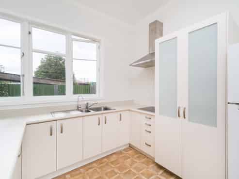 502 Pioneer Highway, Highbury