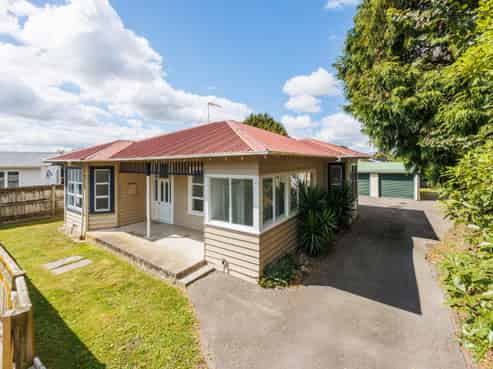 502 Pioneer Highway, Highbury