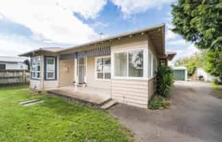 502 Pioneer Highway, Highbury