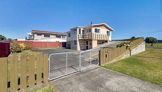 34 Linklater Avenue, Foxton Beach