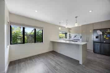 1/226 Blockhouse Bay Road, Avondale