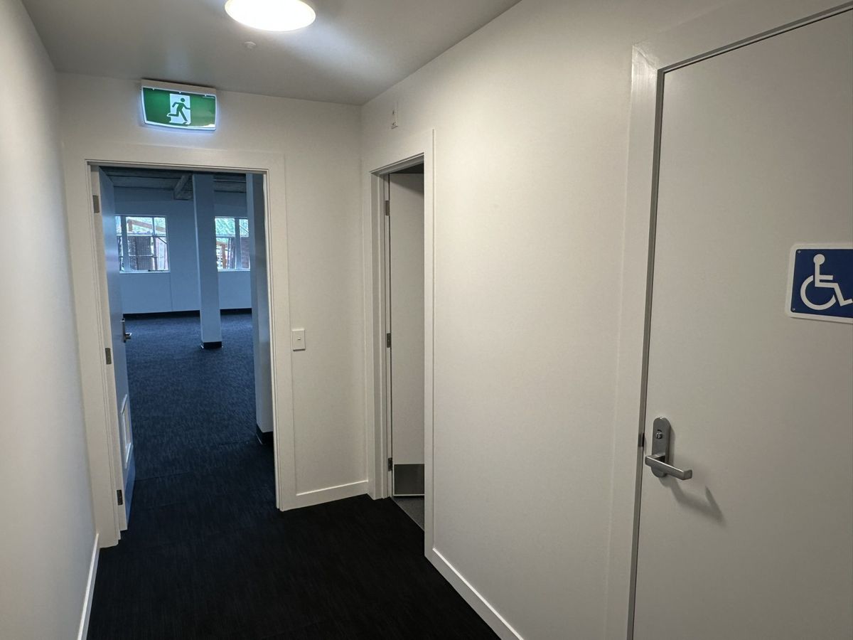 Central  CBD Ground Floor Office Tenancy - Més