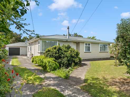 69 Bell Street, Featherston