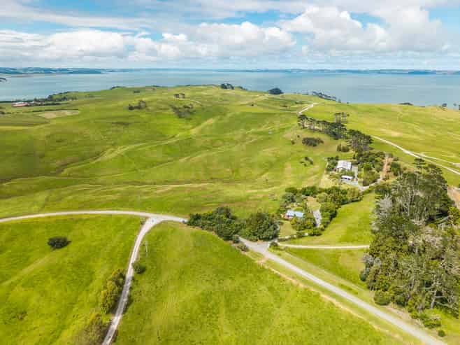 801 Burma Road, Tapora