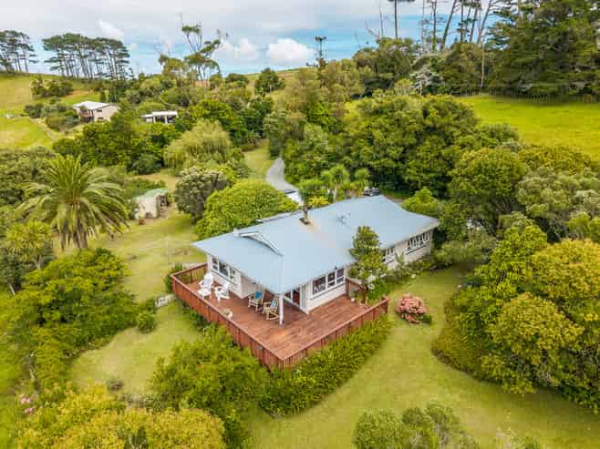 801 Burma Road, Tapora