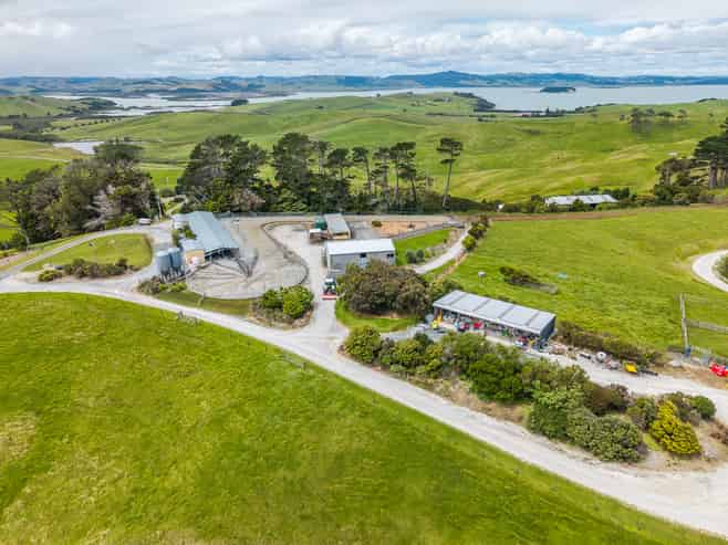 801 Burma Road, Tapora