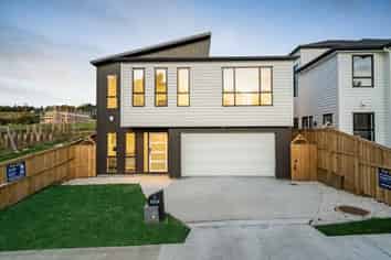 Granny/5 Rashni Road, Flat Bush