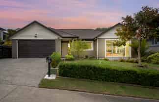 50 Te Puia Drive, Aotea