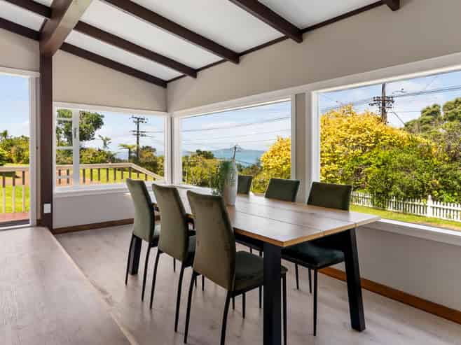 1/19 Carlisle Road, Browns Bay