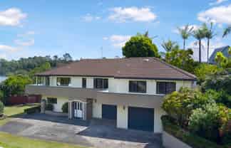 8 Eleanor Place, Blockhouse Bay