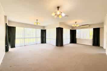 2 Isola Place, Manukau