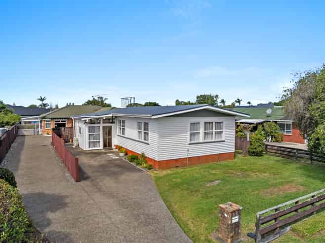 5 Hatton Road, Orewa