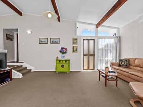 5 Hatton Road, Orewa