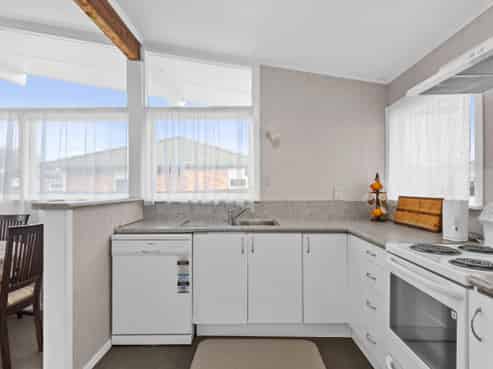 5 Hatton Road, Orewa