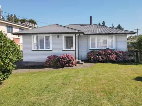 63 Corlett Street, Utuhina