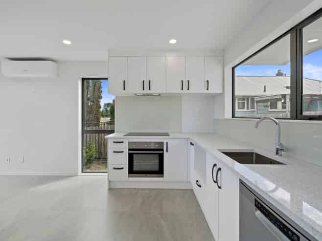 1/107 Porchester Road, Papakura