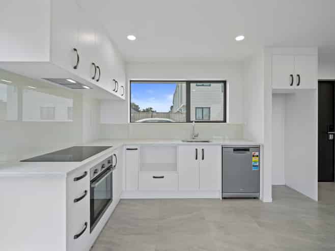 1/107 Porchester Road, Papakura