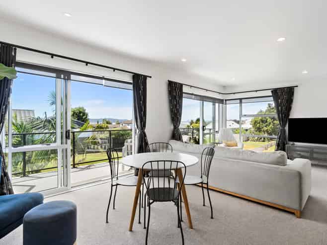 15 Halyard Place, Te Atatu Peninsula