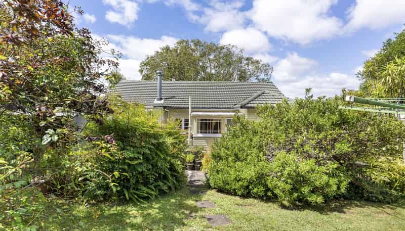 221-223 Queens Road, Panmure