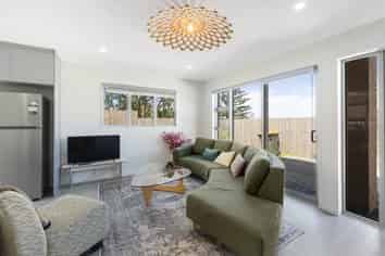 83B  Queenstown Road, Onehunga