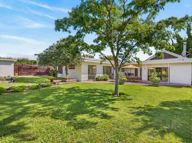 19 Durham Drive, Havelock North