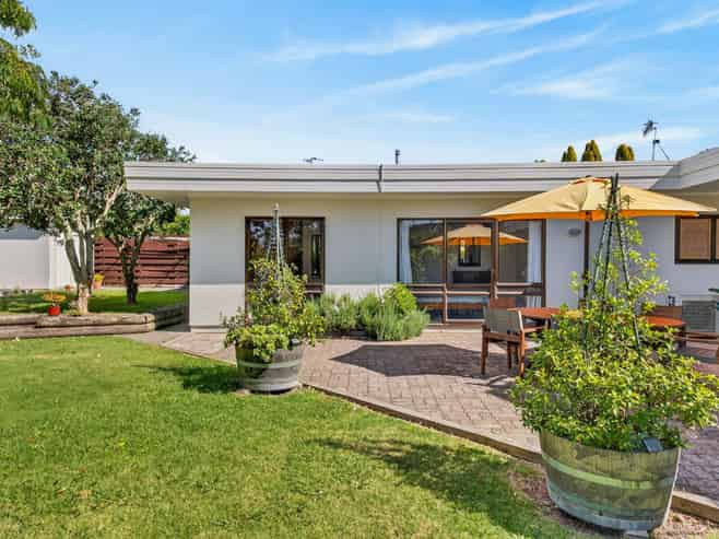 19 Durham Drive, Havelock North