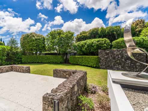 8 Shipherds Avenue, Epsom