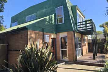 1/144B Riverlaw Terrace, Saint Martins