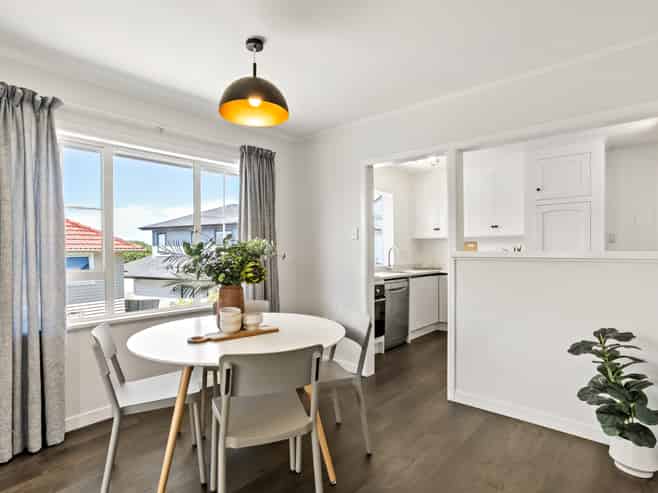 7 Tiroroa Avenue, Te Atatu South