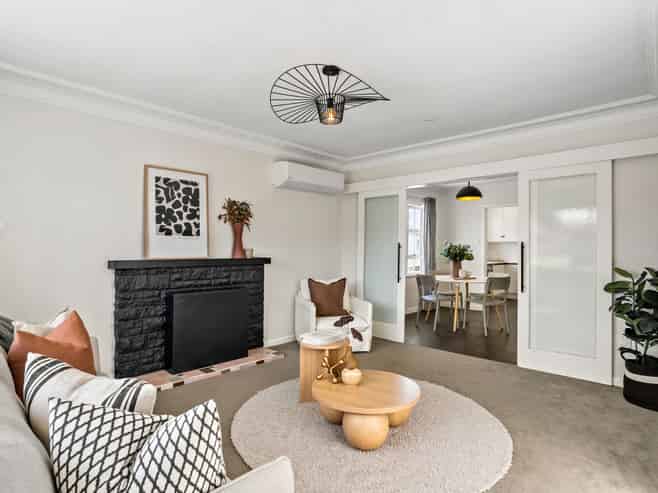 7 Tiroroa Avenue, Te Atatu South