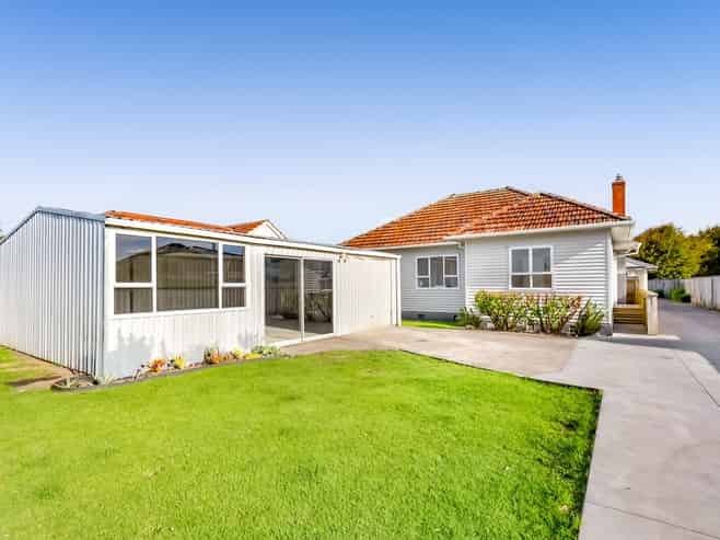 33 Upjohn Street, Brooklands