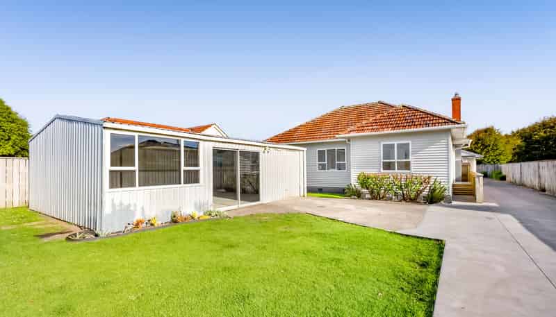 33 Upjohn Street, Brooklands