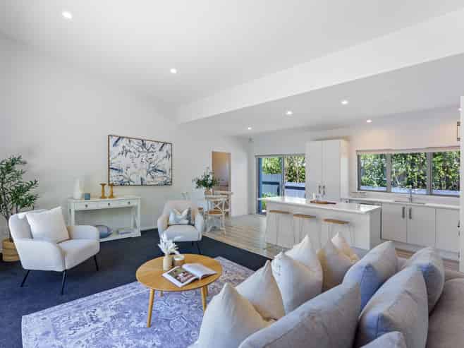 5a Wairere Grove, Paraparaumu