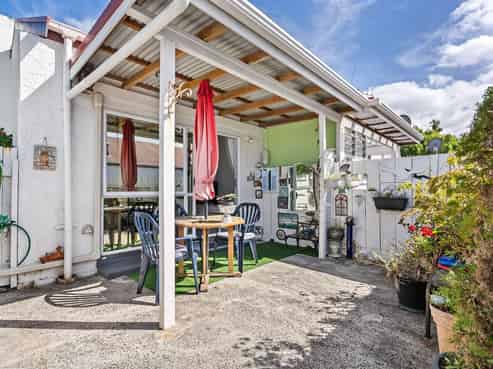  12 Selwyn Avenue, Avenues