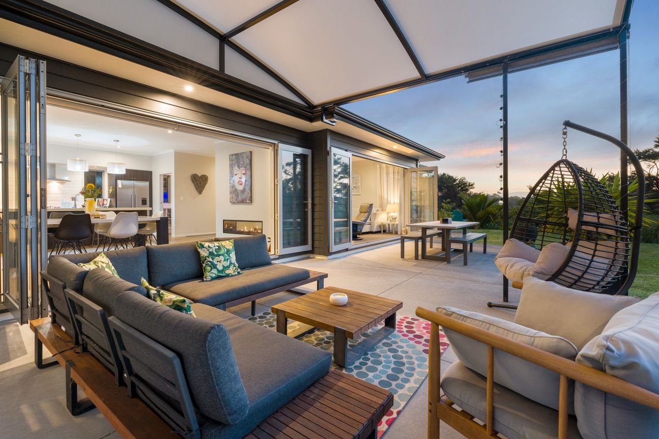 Solid home - seriously for sale! - Meer