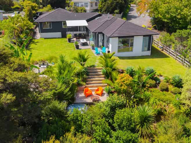 1154A East Coast Road, Albany
