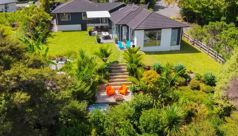 1154A East Coast Road, Albany